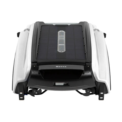 Betta SE Solar-Powered Robotic Pool Skimmer